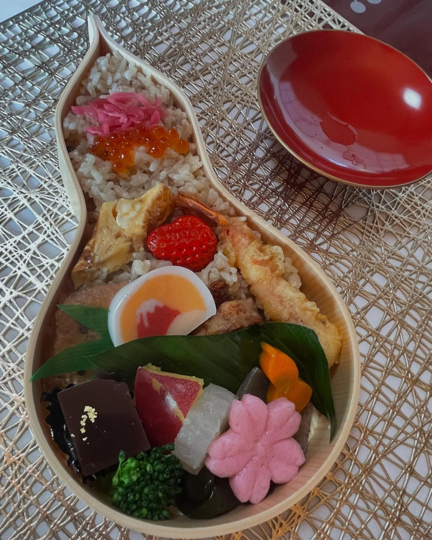 2025年　テーブル茶道初稽古